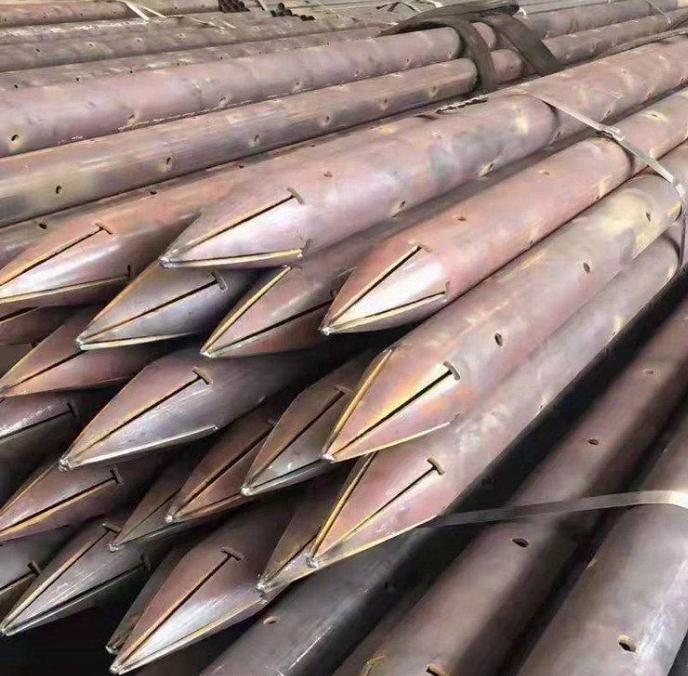 注漿鋼花管.jpg 注漿鋼花管.jpg